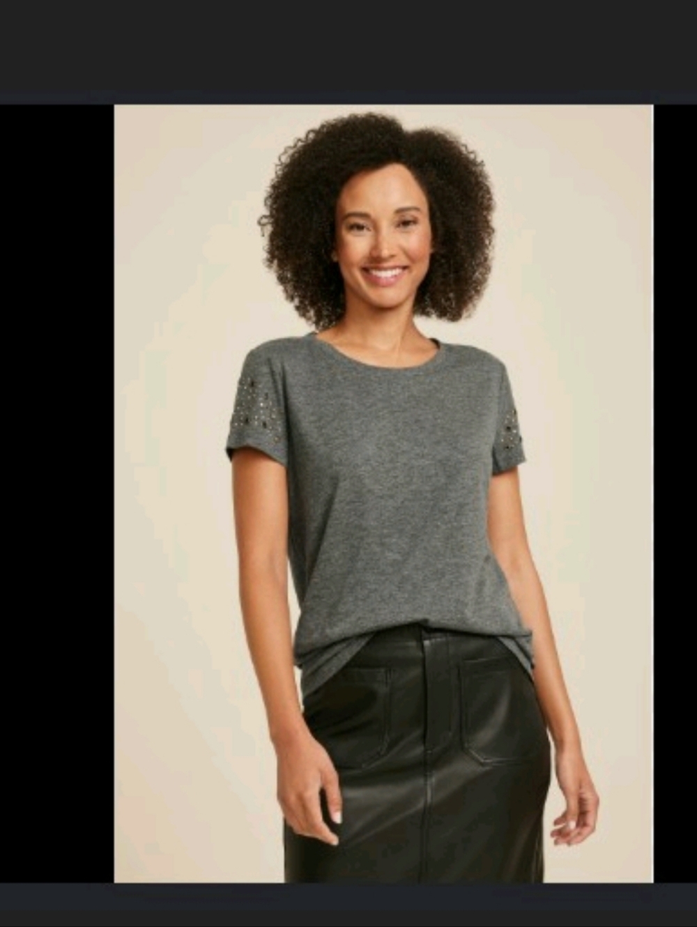 MAURICES Embellished Short Sleeve Crew Neck Tee Gray ** Medium ** New with Tag!!